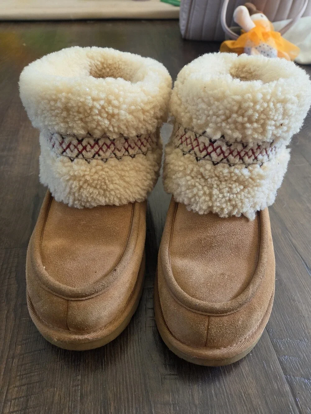 UGG Classic Ultra Mini Braid Chestnut Suede Sheepskin Ankle Boots Women's Size 6